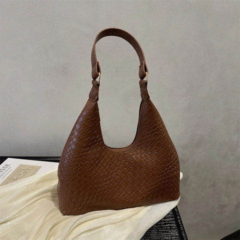 Woven PU Leather Underarm Hobo Bag Large Capacity Vintage Style Shoulder Handbag For Women Daily Fashion Commute