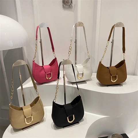 Women Crocodile Pattern PU Leather Crescent Shoulder Bag Minimalist Underarm Hobo Bag With Metal Buckle Chain Strap Daily Office
