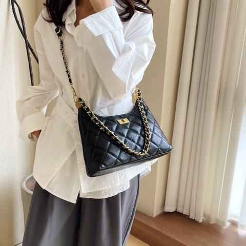 Vintage Quilted PU Leather Shoulder Bag For Women Large Capacity Chain Strap Underarm Tote Bag Fashion Minimalist Hobo Bag Daily Purse