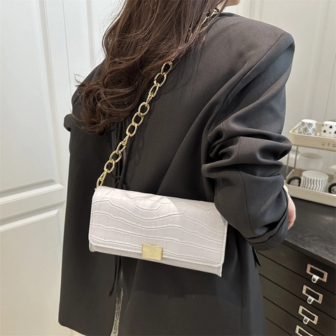 Women Crocodile Embossed PU Leather Underarm Bag Minimalist Small Square Handbag With Gold Chain Shoulder Strap Party Purse