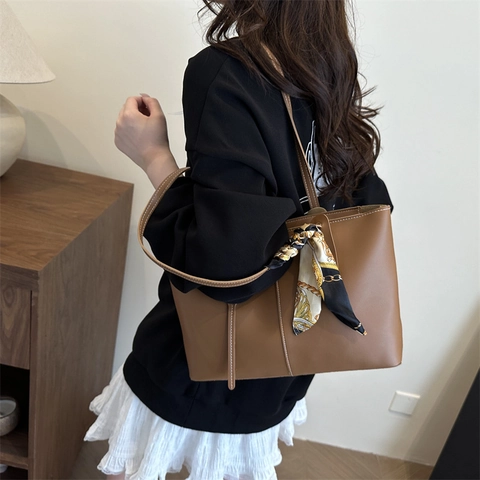 Borsa Tote in Pelle PU Vintage da Donna Con Foulard in Seta Cuciture a Contrasto Borsa a Spalla Minimalista Borsa a Mano Pendolare di Grande Capacità
