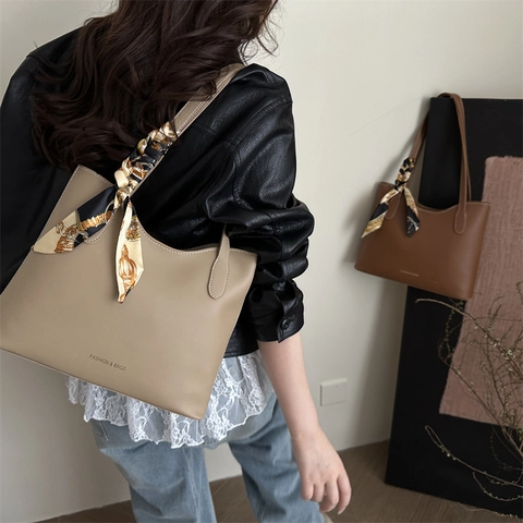 Borsa Tote da Donna in Pelle PU Grande Capacità Borsa a Tracolla Con Foulard in Seta Stampata Decorazione Urban Simple
