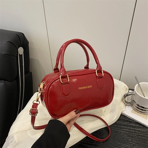 Bolso Boston de Cuero PU Moderno Minimalista Mujer Bolso de Hombro Color Sólido Trendy Bolso de Mano para Uso Diario