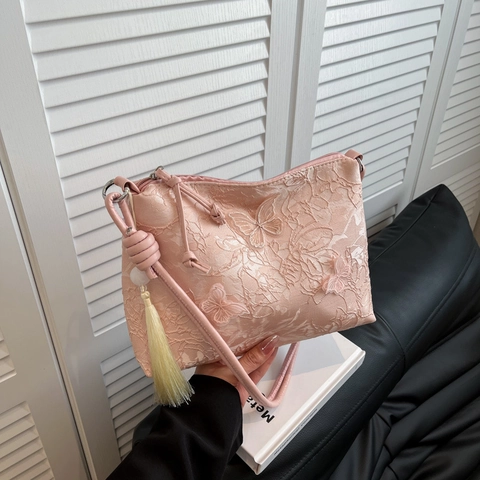Bolso de Hombro de Encaje Bordado de Mariposa para Mujer Nuevo Estilo Chino Bolso de Axila con Colgante de Borla
