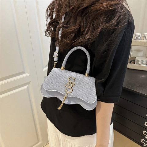 Dames Mode PU Schulprand Schoudertas Met Goud SS Logo En Metalen Kwastje Patchwork Kleine Vierkante Handtas Voor Dames