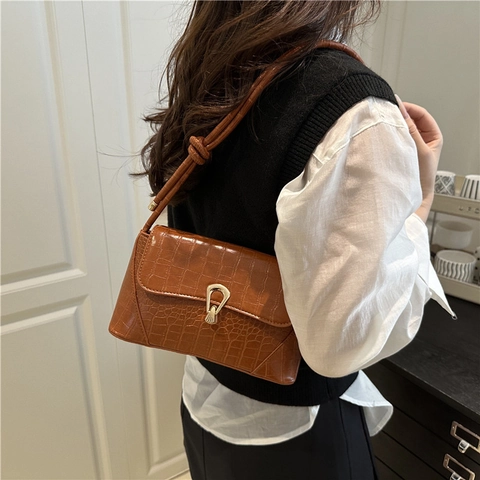 Sac à Sous-bras Femme en Cuir PU Motif Crocodile Boucle Métallique Dorée Sac à Bandoulière Tendance Rétro Quotidien