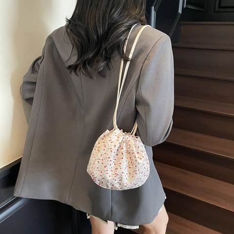 Damen Canvas Umhängetasche Mit Blumenmuster Kordelzug Eimertasche Große Kapazität Lässige Chic Crossbody Tasche Leichte Alltagstasche