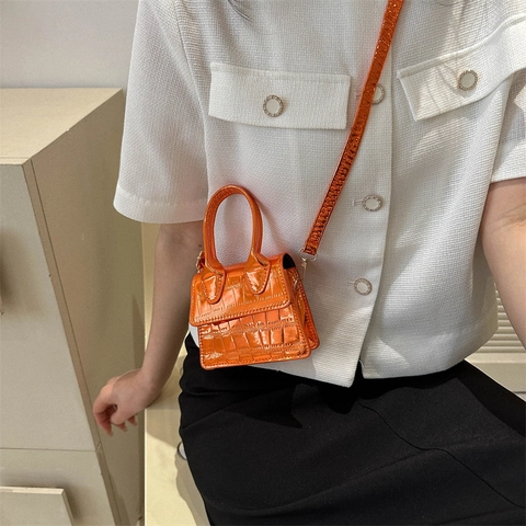 Mini Sac à Bandoulière en Simili Cuir Motif Crocodile pour Femmes Finition Métallique Brillante Petit Sac à Main Mode Été