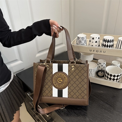 Fashion Contrast Color Women PU Leather Tote Bag Large Capacity Monogram Print Shoulder Bag With Vertical Stripe And Logo