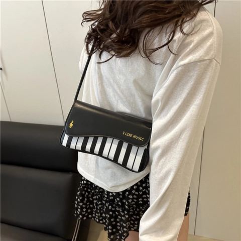 Borsa a Spalla da Donna con Design a Note Musicali e Motivo a Tasti di Pianoforte in Pelle PU con Lettera Stampata I Like Music