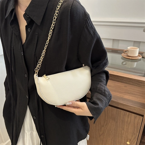 Borsa a Spalla Retrò in Pelle PU a Mezza Luna Con Tracolla a Catena Dorata in Grana di Litchi Borsa Sottobraccio da Donna