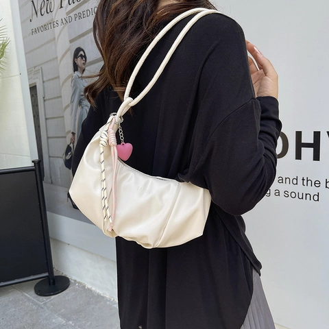 Trendy Women Pleated Crescent Hobo Bag Soft PU Leather Shoulder Bag With Knot Strap Heart Charm Stylish Underarm Bag Daily