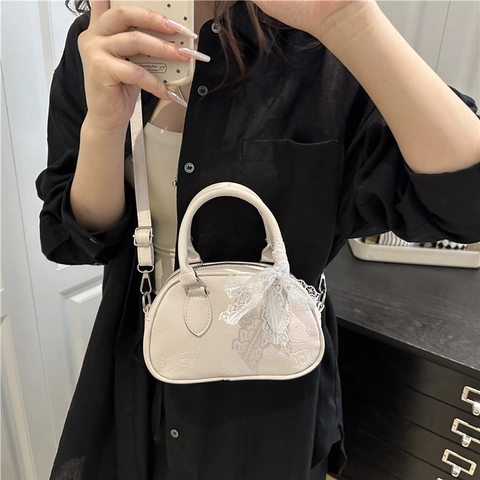 Borsa a Spalla Boston da Donna in Pelle PU Retro Con Fiocco in Pizzo Motivo Cartoon a Rilievo Borsa a Tracolla Moda