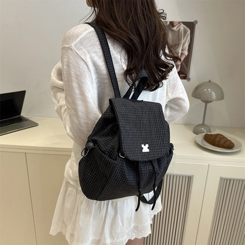 Zaino Giapponese con Coulisse e Patta da Donna in Nylon Resistente Motivo a Quadri Grande Capacità Borsa da Scuola Casual