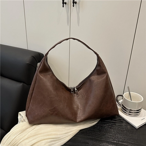 Women Large Capacity PU Leather Hobo Shoulder Bag Minimalist Solid Color Soft Surface Tote Bag Daily Commute Fashion Handbag