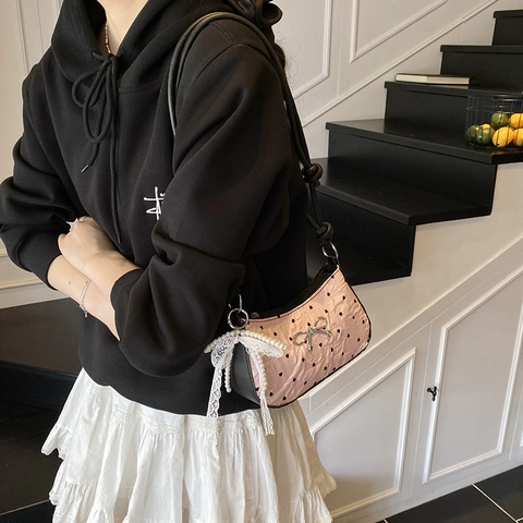 Sac Sous le Bras Plissé Rose Doux pour Femmes Avec Nœud Motif Cœur Sac à Épaule Avec Pendentif en Perle Artificielle et Dentelle