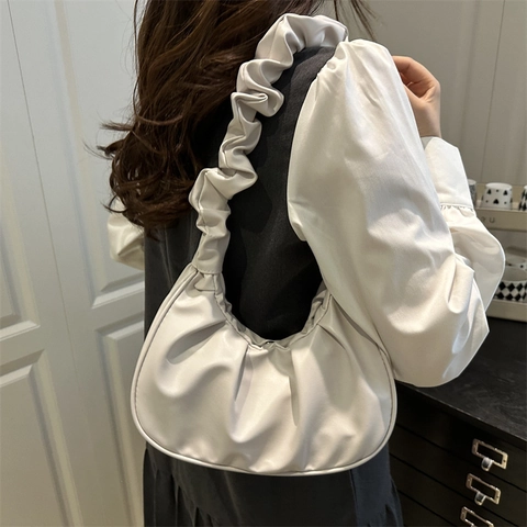 Bolso de Axila de Nube Plisado para Mujer Minimalista de Cuero PU Fruncido Bolso de Hombro Hobo Chic Color Sólido Bolso de Moda