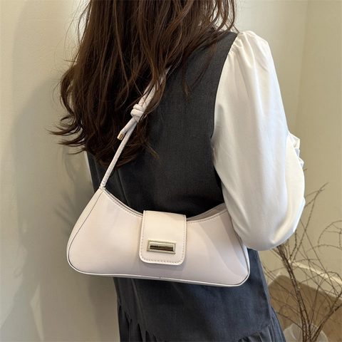 Women French Vintage PU Leather Baguette Bag Large Capacity Underarm Shoulder Bag With Knot Strap Metal Buckle For Commute