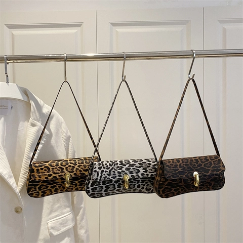 Women Leopard Print Baguette Bag Retro PU Underarm Shoulder Bag With Golden Metal Lock Stylish Dinner Party Handbag