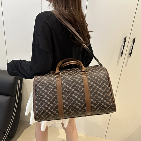 Large Capacity PU Leather Travel Bag Vintage Monogram Duffel Bag For Women Men Multi-functional Weekend Sports Fitness Handheld Crossbody Bag
