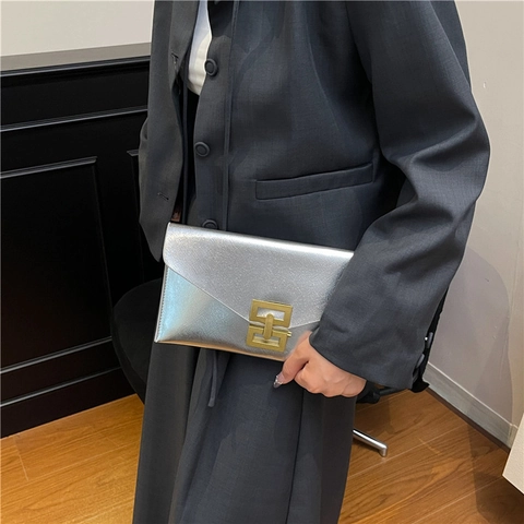 Pochette Enveloppe Femme en Cuir PU Grande Capacité avec Fermoir en Métal Sac à Main pour Soirée Style Urbain Simple