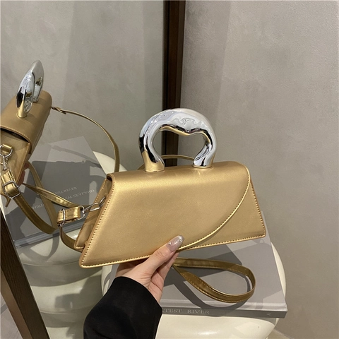 Bolso Bandolera Asimétrico para Mujer Con Asa de Metal Irregular Plateada Bolso Cuadrado Pequeño de Cuero PU