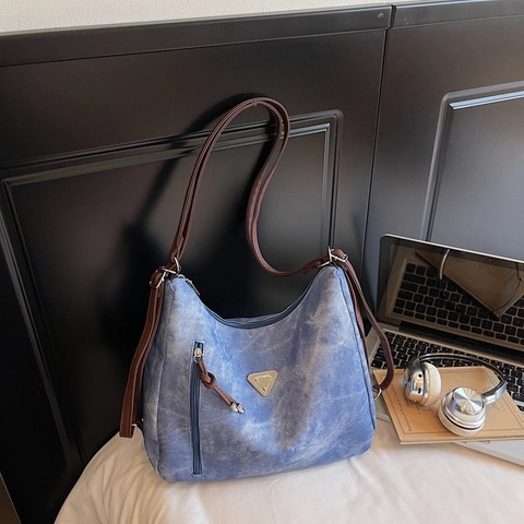 Bolso Tote de Cuero de PU de Gran Capacidad Vintage para Mujer Bolso de Hombro Minimalista Viaje Diario Con Placa de Metal Triangular