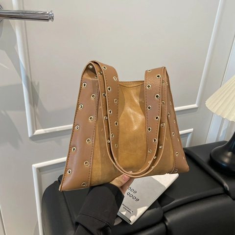 Damen Große Kapazität PU Leder Tote Bag Mit Ösen-Nieten-Design Einfache Retro Schultertasche Mode Pendeln Handtasche