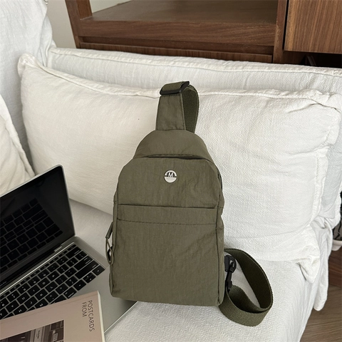 Borsa a Tracolla in Nylon da Donna Stile Giapponese Casual Tinta Unita Texture Pieghettata Zaino Monospalla Leggero Studenti