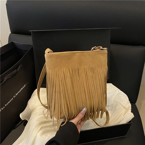 Women's Retro Faux Suede Tassel Shoulder Bag Large Capacity Solid Color Boho Crossbody Bag Fashion Simple Square Messenger Bag