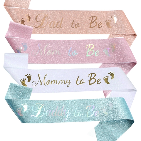 Fascia per Feste Mom To Be Daddy To Be per Celebrazione Baby Shower Tessuto Glitterato Scritte in Foglia d'Oro Design con Orme Decorazioni per Futuri Genitori
