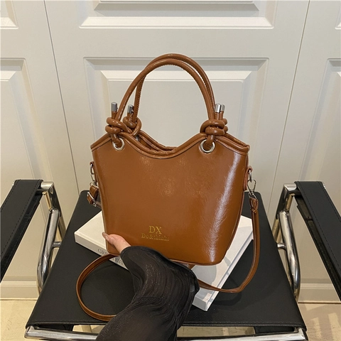 Sac Seau Minimaliste en Cuir PU pour Femmes Avec Poignée à Nœud Grande Capacité Couleur Unie Sac à Main Épaule Bandoulière Mode