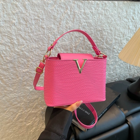 Women's Fashion PU Leather Woven Texture Shoulder Bag Minimalist V-Shaped Metal Buckle Crossbody Small Square Handbag