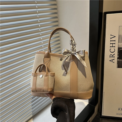 Sac Cabas Femme en Toile et Cuir PU avec Mini Sac Pendentif et Foulard en Soie Imprimé Sac à Épaule Colorblock Style Urbain