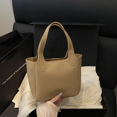 Women Vintage PU Leather Lychee Grain Shoulder Bag Minimalist Urban Casual Underarm Bucket Bag With Detachable Strap Charm
