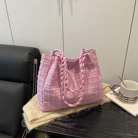 Damen Tote Bag Aus Nylon Mit Waffelstruktur Große Kapazität Schultertasche Mit Geflochtenem Griff Und Plüsch Wolke Anhänger