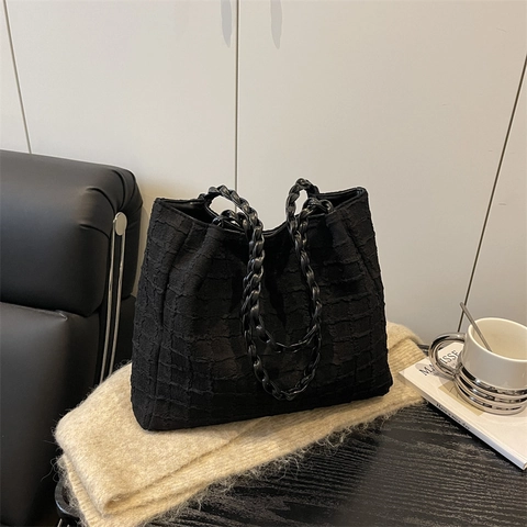 Damen Tote Bag Aus Nylon Mit Waffelstruktur Große Kapazität Schultertasche Mit Geflochtenem Griff Und Plüsch Wolke Anhänger