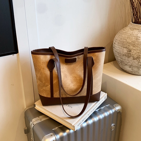 Dames Tote Bag Met Grote Capaciteit Retro PU Leer Schoudertas Vintage Gestikt Woon-werkverkeer Oksel Tas Met Pluche Beer Hanger