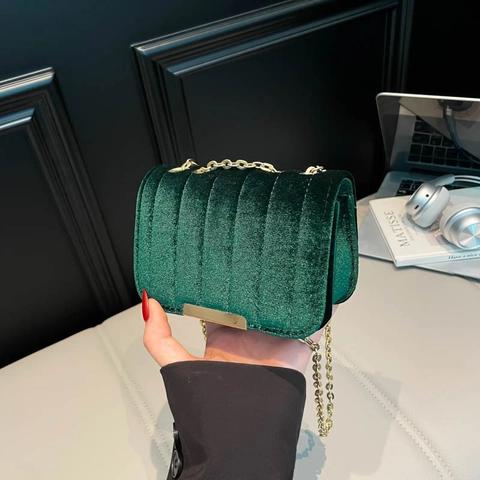 Elegante Gesteppte PU Schultertasche Mit Metallkette Urban Minimalist Kleine Quadratische Umhängetasche Für Den Alltag Damen