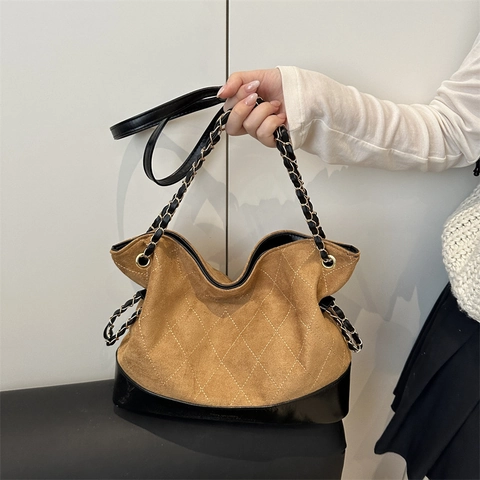 Vintage Quilted Chain Patchwork Suede PU Leather Large Capacity Tote Bag For Women Retro Casual Commuter Shoulder Bag