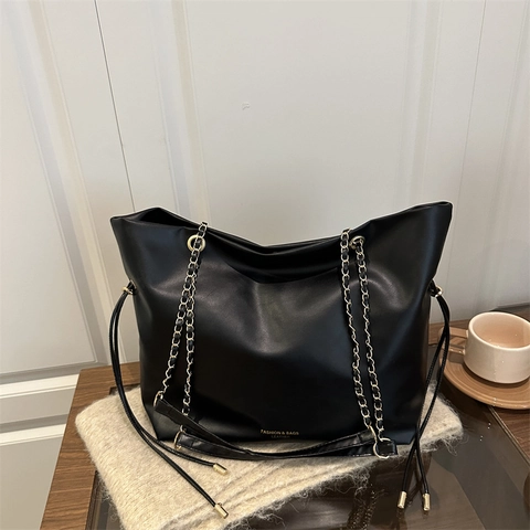 Women Large Capacity Shoulder Bag PU Suede Look Tote Bag With Chain Strap Bear Charm Minimalist Office Daily Commute Bag