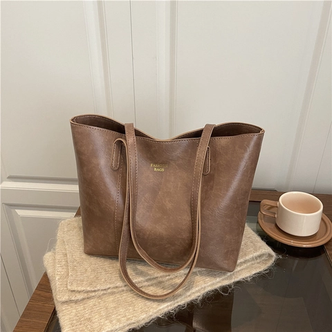Women Minimalist Synthetic Leather Tote Bag Large Capacity Shoulder Bag Retro Handbag For Office Commute Solid Color Bags