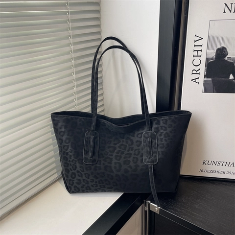 Borsa Tote in Pelle PU a Grande Capacità Con Stampa Leopardata Retrò Borsa a Tracolla Pendolare di Moda Donna Con Ciondolo