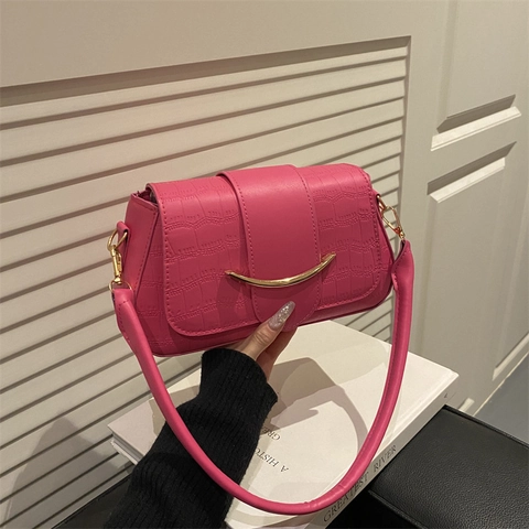 Vintage Women Crocodile Pattern Underarm Shoulder Bag PU Leather Large Capacity Bag Gold Metal Buckle Fashion Handbag