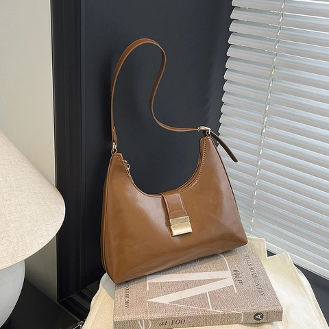 Minimalist PU Leather Hobo Shoulder Bag For Women Glossy Solid Color Baguette Underarm Bag Retro Crossbody Purse With Gold Buckle