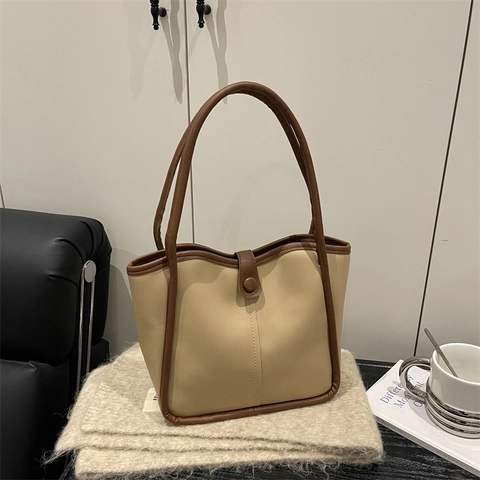 Vintage PU Leather Large Capacity Tote Bag For Women Minimalist Solid Color Shoulder Bag Commute Underarm Handbag