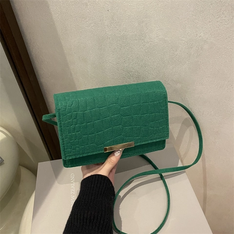 Women Trendy Crocodile Pattern PU Leather Shoulder Bag Fashion Stone Texture Small Square Bag Metal Buckle Crossbody Bag