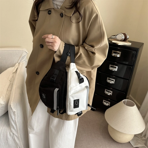 Harajuku-Brusttasche aus Wolle für Damen und Herren Reflexstreifen Umhängetasche Gürteltasche Verstellbarer Riemen Tasche