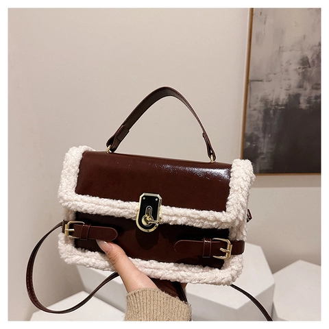 Borsa Baguette da Donna in Pelle PU con Bordo in Finta Lana di Agnello Borsa a Mano Vintage con Serratura Dorata a Tracolla