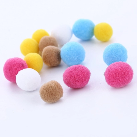 Collana per Aromaterapia in Rame Vintage Medaglione a Fiore Cavo Diffusore di Oli Essenziali Ciondolo con Strass per Donna